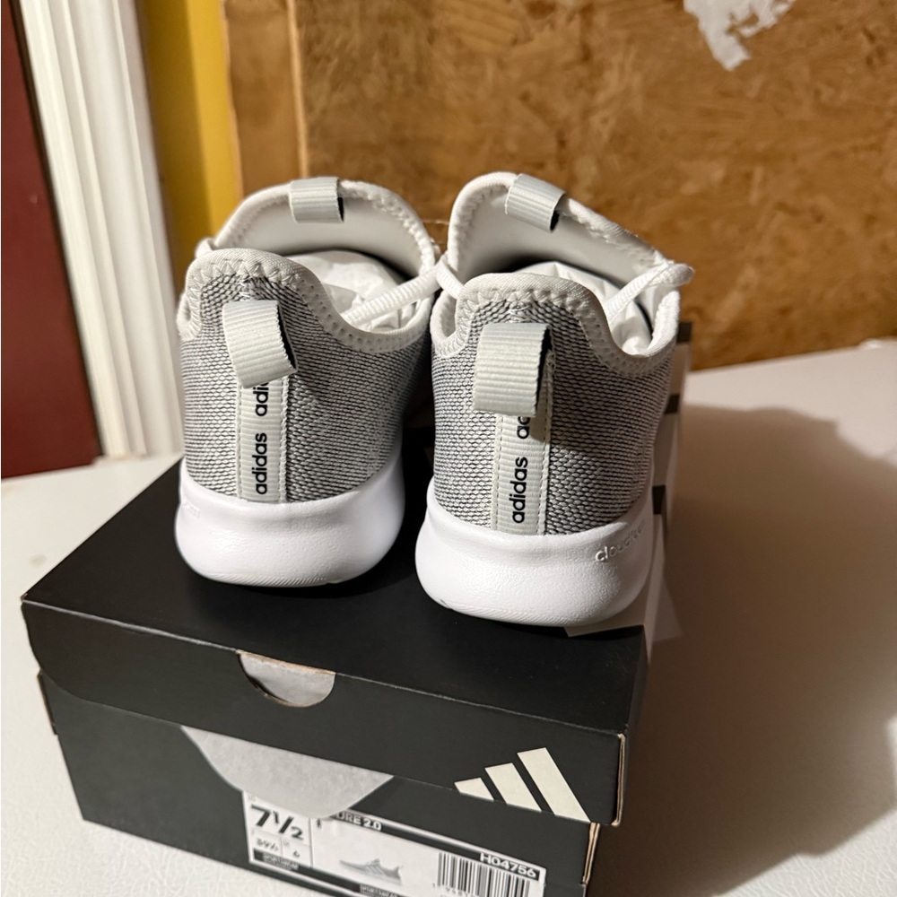 Adidas Womens Gray and White Sneakers - Picture 5 of 6